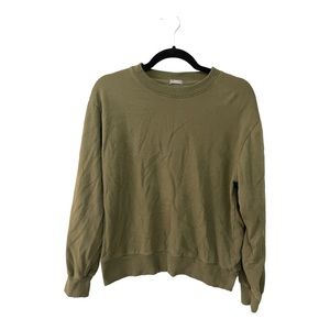 Gap crewneck sweatshirt